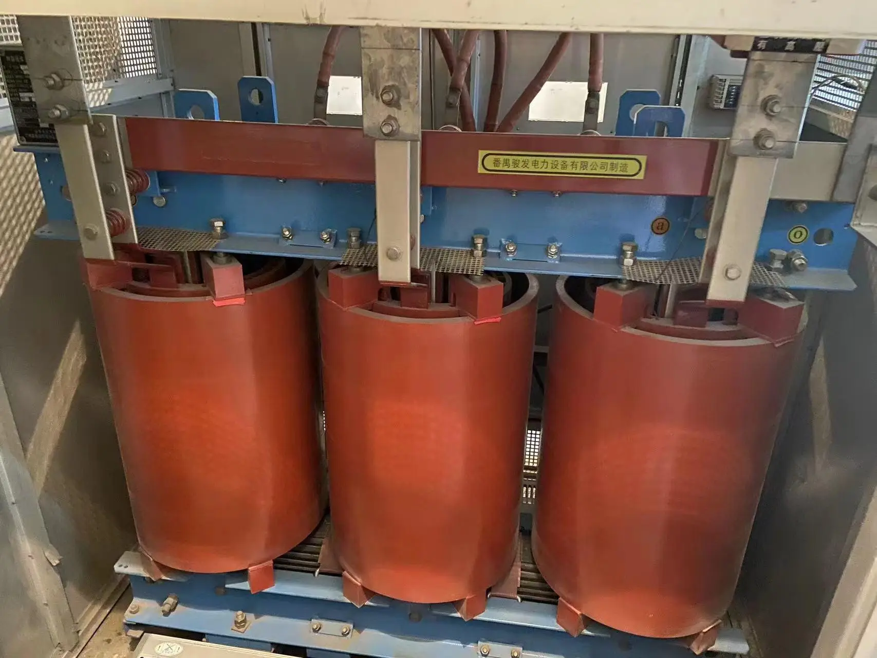 舊變壓器回收就選深圳市鑫進發(fā)再生資源回收有限公司，專業(yè)回收多類變壓器，價格合理服務優(yōu)